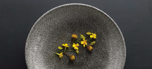 Studio Prints 'Raku' Quartz Black - Churchill