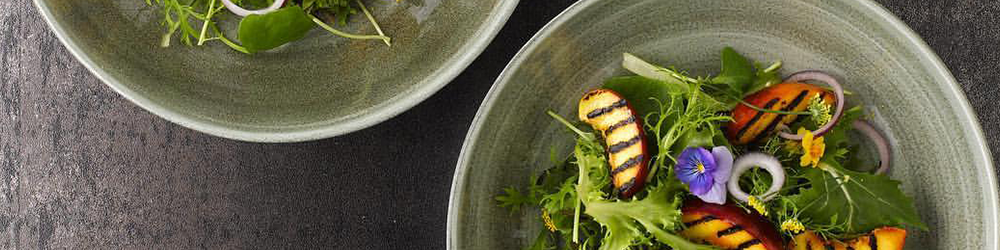 churchill-stonecast-patina-burnished-green-servies-borden-sfeer-01