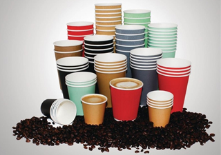 Disposable kopjes en bekers