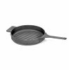 Grillpan-diam-26cm-cast-iron-black-surface-by-sergio-herman